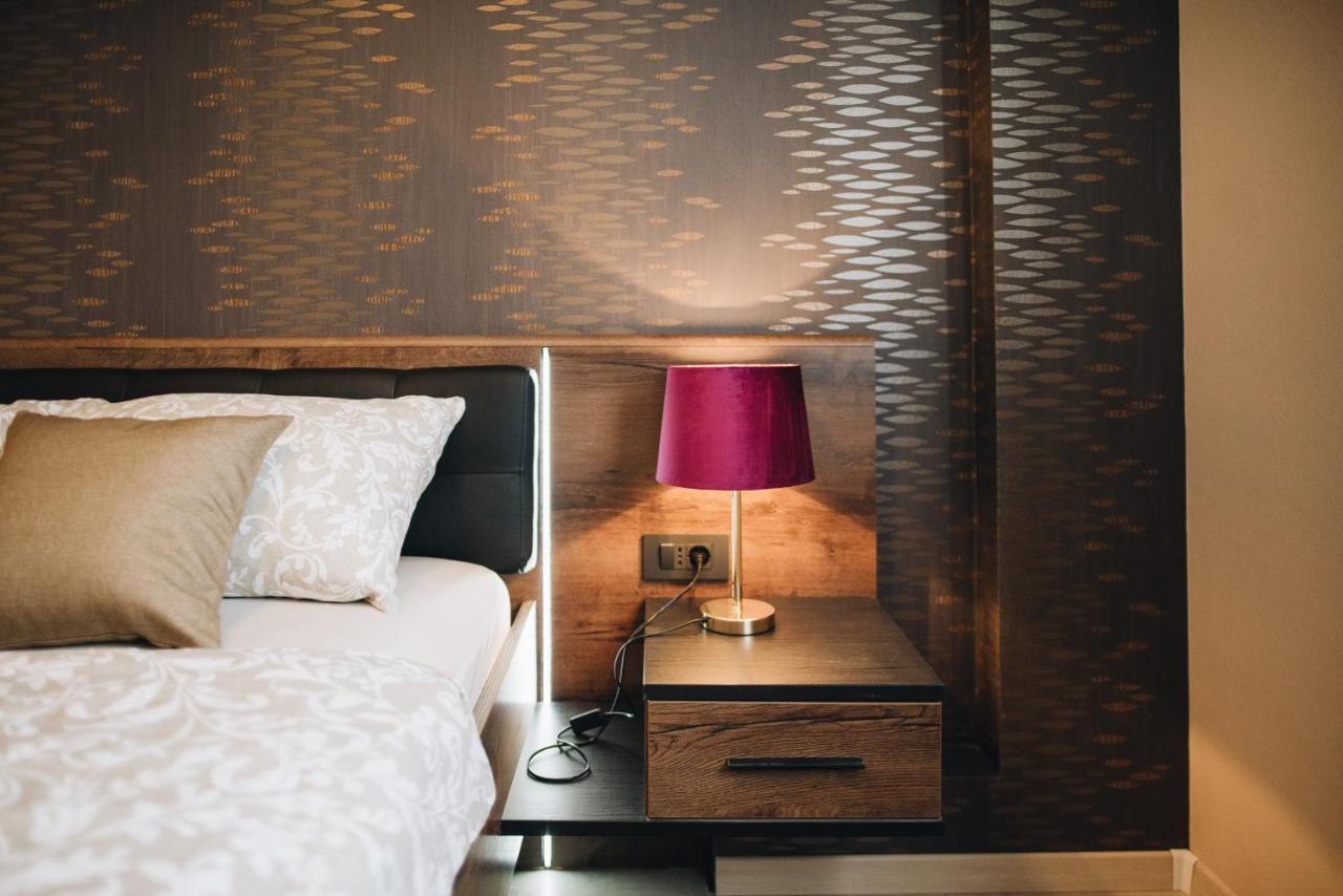 Stay In The Very Heart Of Porec - 50M To The Beach Kültér fotó