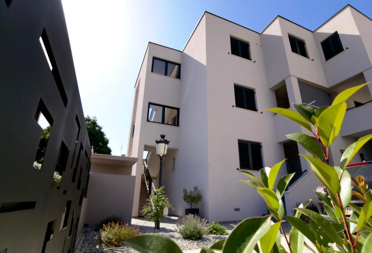 Stay In The Very Heart Of Porec - 50M To The Beach Kültér fotó