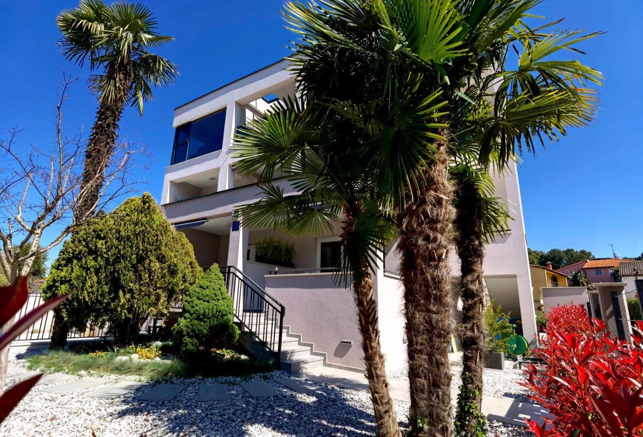 Stay In The Very Heart Of Porec - 50M To The Beach Kültér fotó