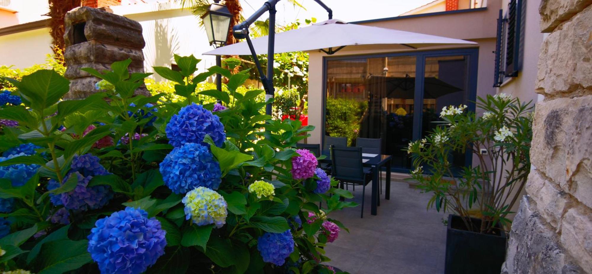 Stay In The Very Heart Of Porec - 50M To The Beach Kültér fotó